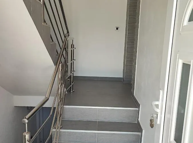 Nicole Wera Apartamento Nin