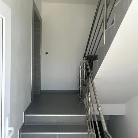 Nicole Wera Apartment