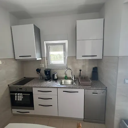 Nicole Wera Apartment *