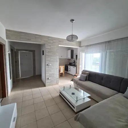 Nicole Wera Apartamento