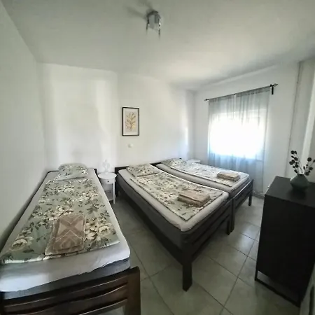 Nicole Wera Apartamento *