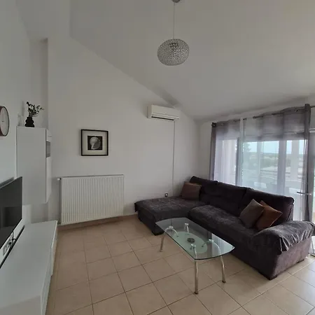 Nicole Wera Apartamento Nin