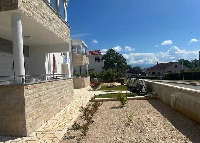 Nicole Wera דירה